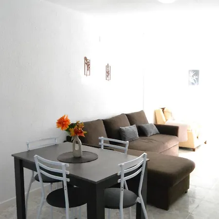 Safestay Seafront - Atlantico 卡尔佩