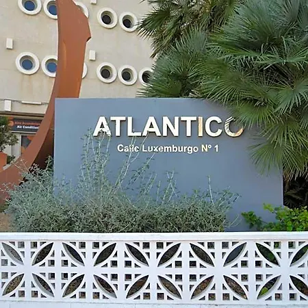 Хостел Safestay Seafront - Atlantico