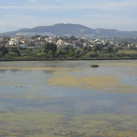 Хостел Safestay Seafront - Atlantico *