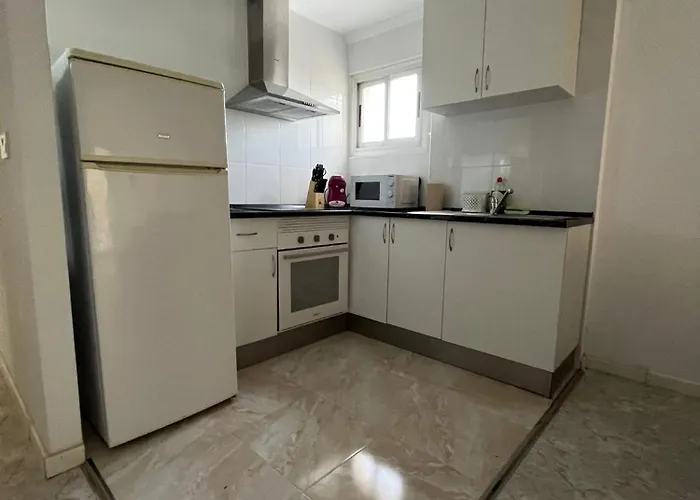 Safestay Seafront - Atlantico ホステル カルプ