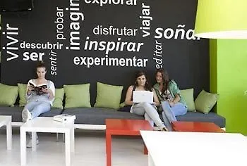 Safestay Seafront - Atlantico Hostel