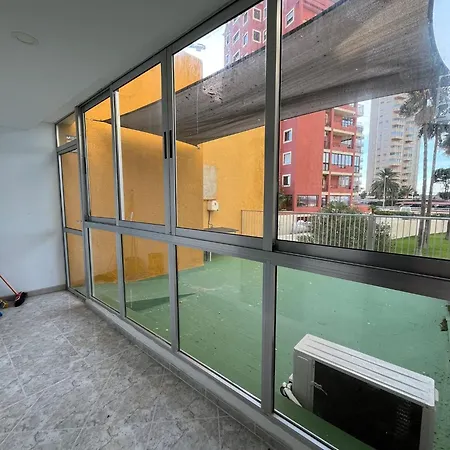 Safestay Seafront - Atlantico Hostel